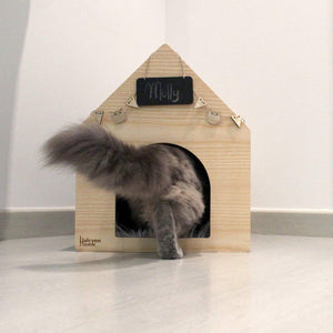 Apawtment kattenhuis  in hout en kat van Halcyon Home, exclusief bij Bobby & Clyde