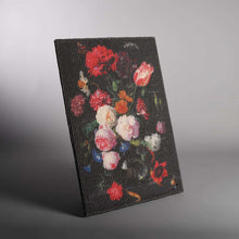 Afbeelding in Gallery-weergave laden, Krabplank stilleven met bloemen
