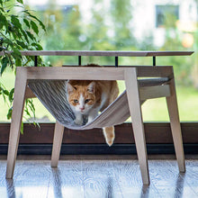 Afbeelding in Gallery-weergave laden, Koffietafeltje Kikko met hangmat voor kat in grijs van het merk Labvenn
